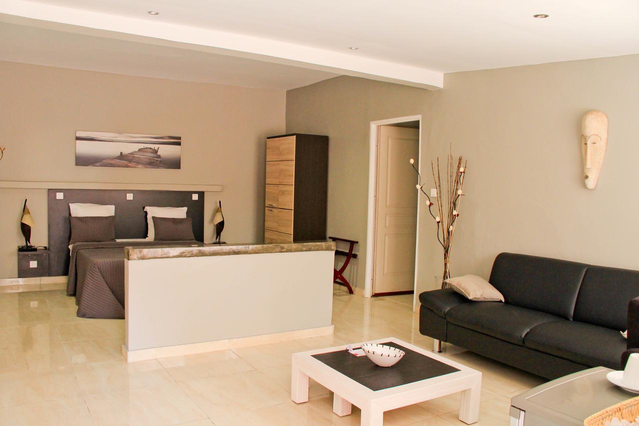 Hotel Chez Jimmy ปอร์-ฌ็องตี ภายนอก รูปภาพ