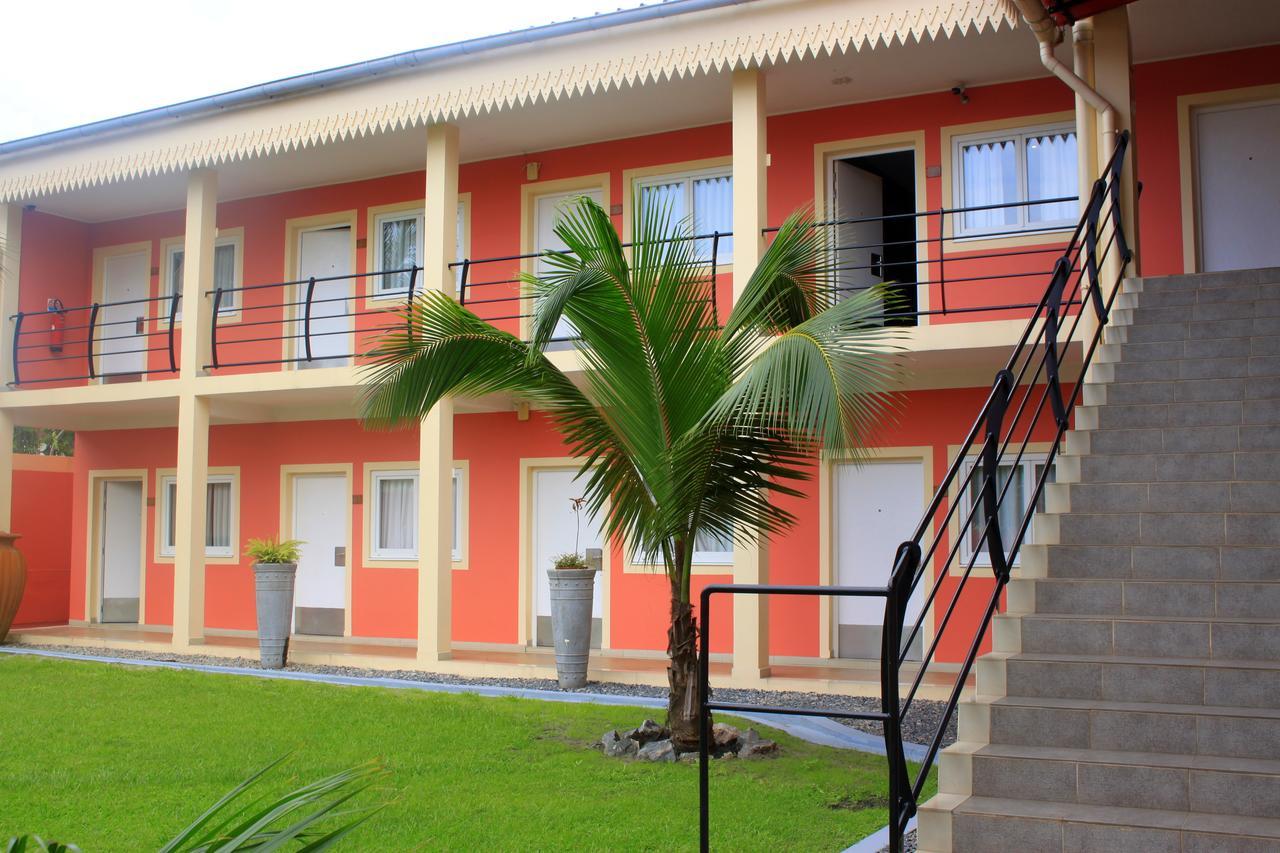 Hotel Chez Jimmy ปอร์-ฌ็องตี ภายนอก รูปภาพ